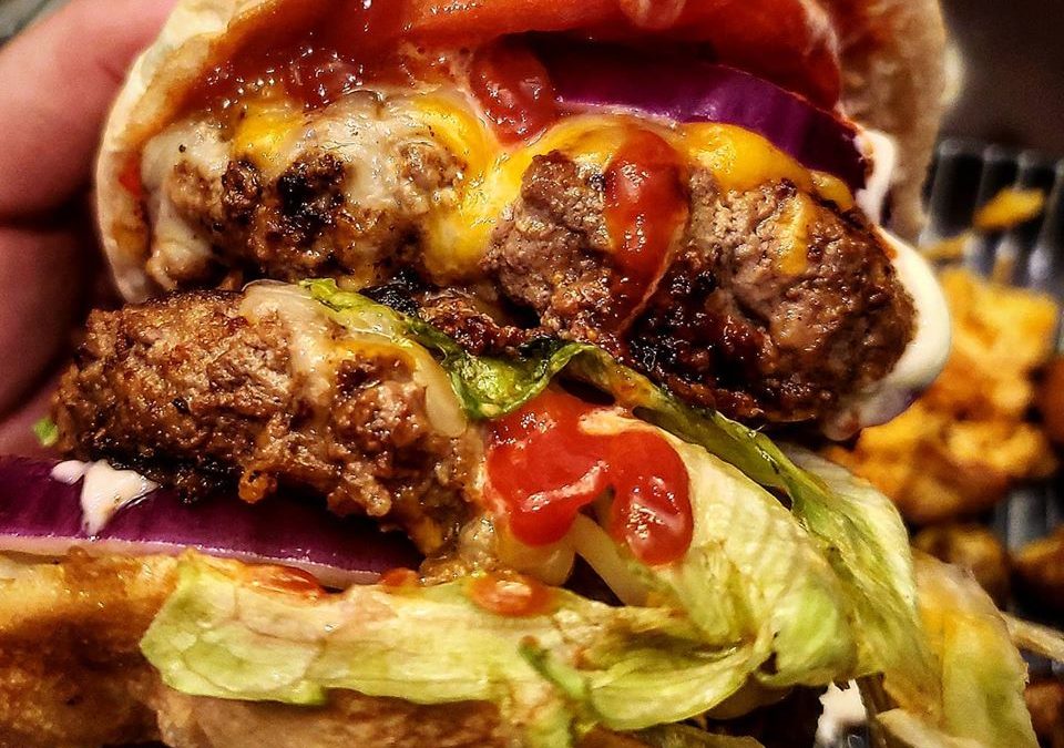 The 20 Best Burgers In America!!